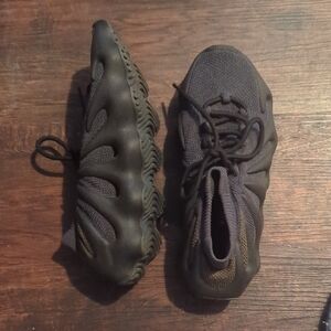 Black Athletic Sneakers